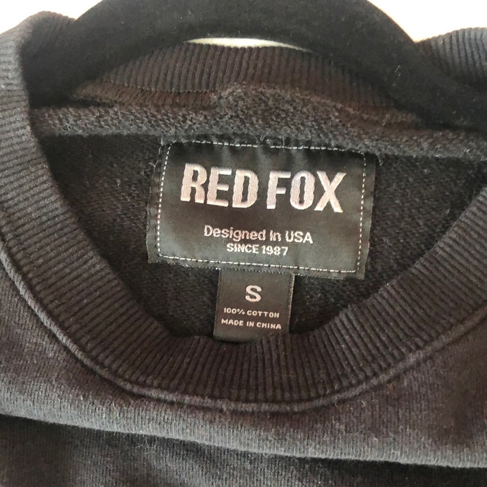 Cropped Distressed Top - Picture 7 of 7